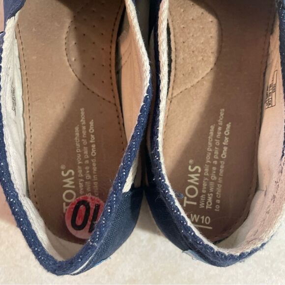 Tom’s Classics University shoes size 10 women’s Navy blue and white slip on - Picture 8 of 8